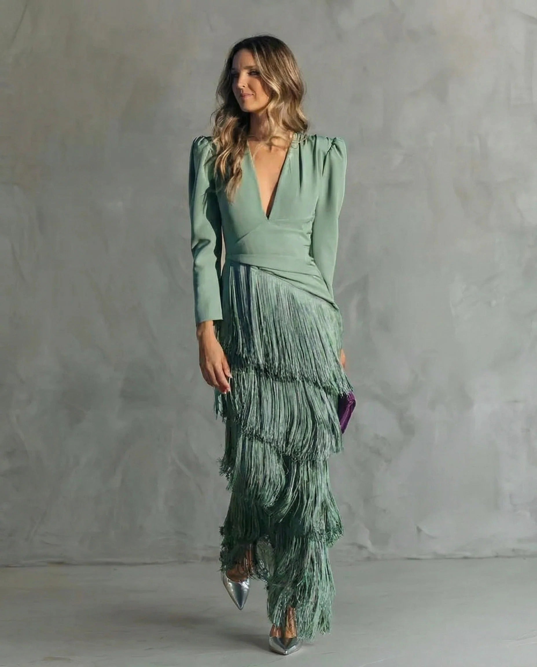 Maria | Elegante vestido con mangas con flecos