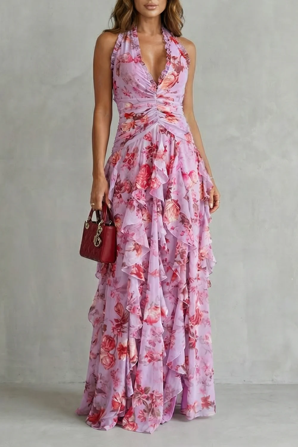 Belén | Vestido largo romántico con escote halter y cascada de rosas