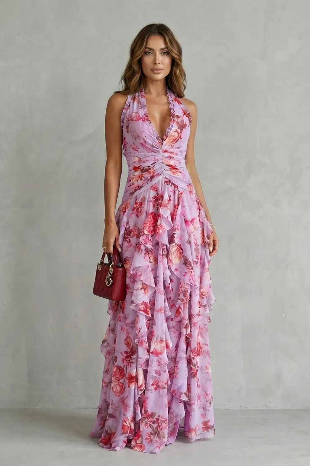 Belén | Vestido largo romántico con escote halter y cascada de rosas