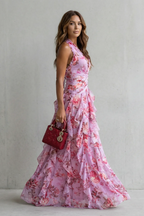Belén | Vestido largo romántico con escote halter y cascada de rosas