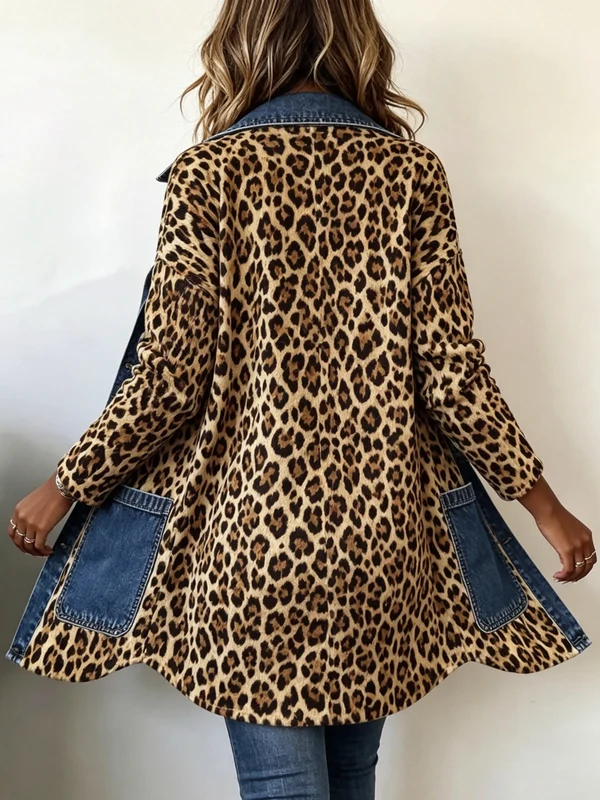Fabiana | Chaqueta larga vaquera con paneles de contraste y estampado de leopardo